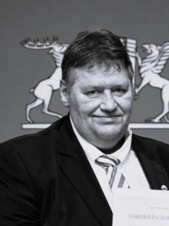 Vorsitzender: Jürgen Krauß